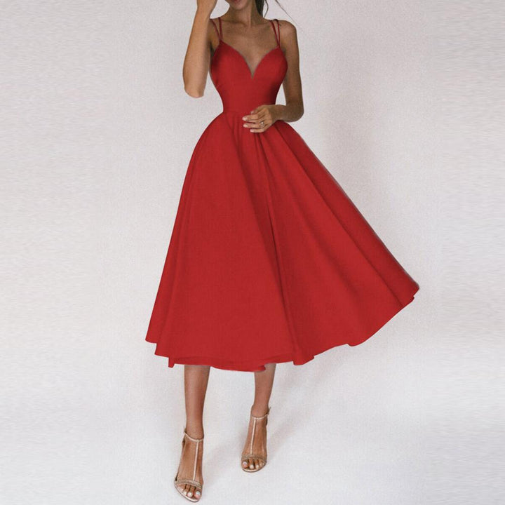 Feestelijke avondjurk voor dames. Lange elegante jurk, perfect voor gala of bruiloft.