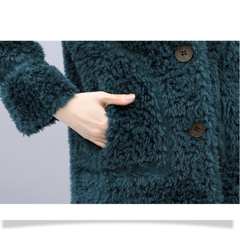 Modieuze lange dames winterjas, AlisonsJacket. Elegante en warme buitenkleding voor een stijlvolle look.