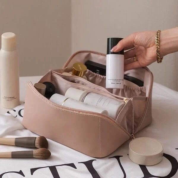Georganiseerde make-up tas voor dames, een elegante oplossing voor al je schoonheidsproducten en accessoires.
