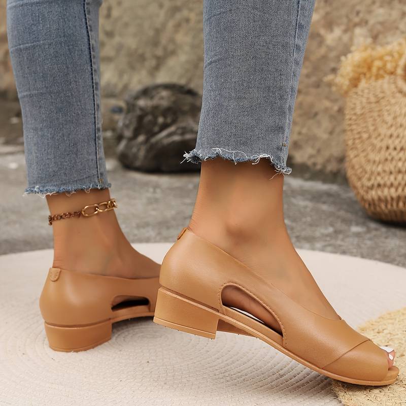 Elegante orthopedische sandaalhielen in beige, modieus en comfortabel, perfect voor dagelijks gebruik en speciale gelegenheden, dames schoeisel.