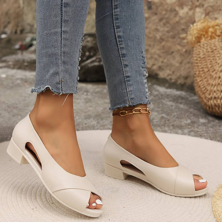 Elegante orthopedische sandaalhielen in beige, modieus en comfortabel, perfect voor dagelijks gebruik en speciale gelegenheden, dames schoeisel.