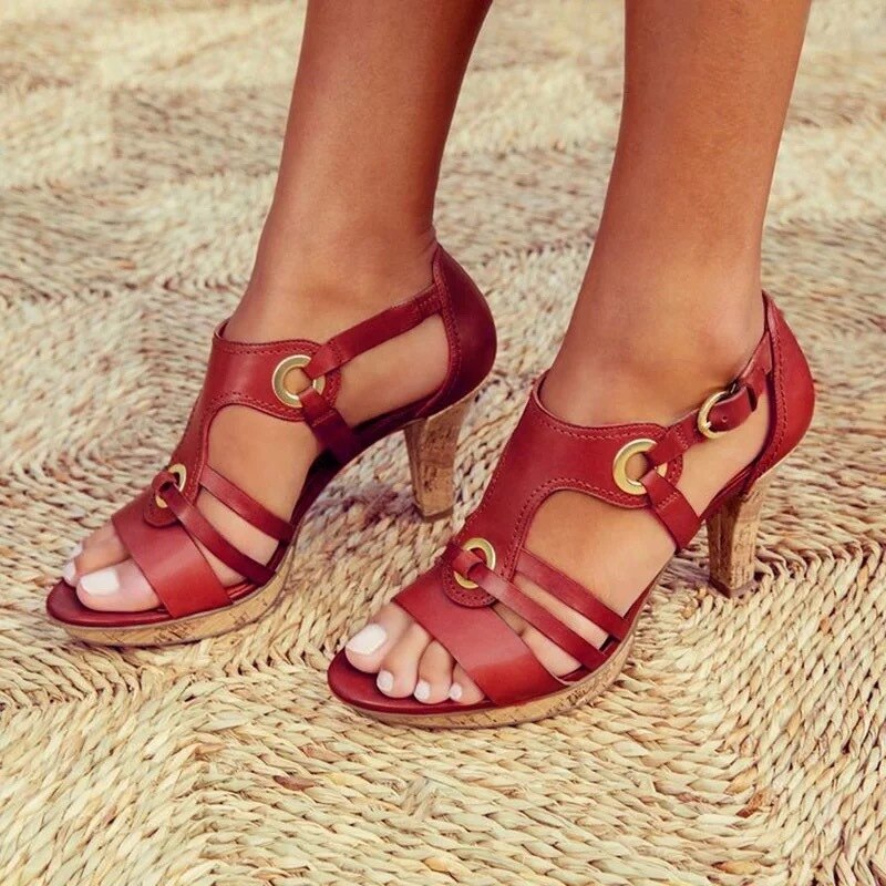 Elegante orthopedische hak sandalen met Talon Stability+ en antislip zool, in bruine tinten, voor een langere look van de benen op elk evenement.