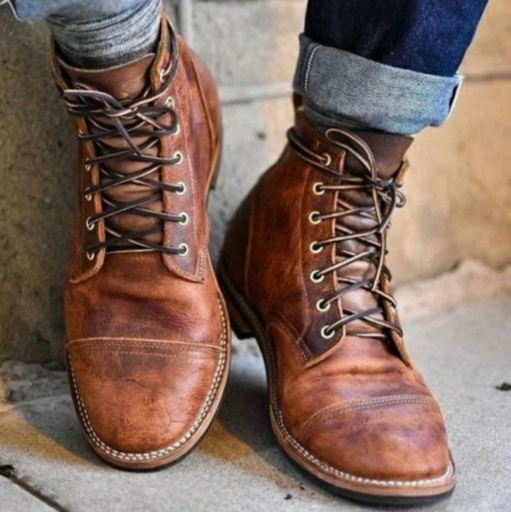 Elegante, stevige herenschoenen, stijlvolle laarzen met uitstekende pasvorm voor elke gelegenheid, perfecte herfst- en winterkeuze.