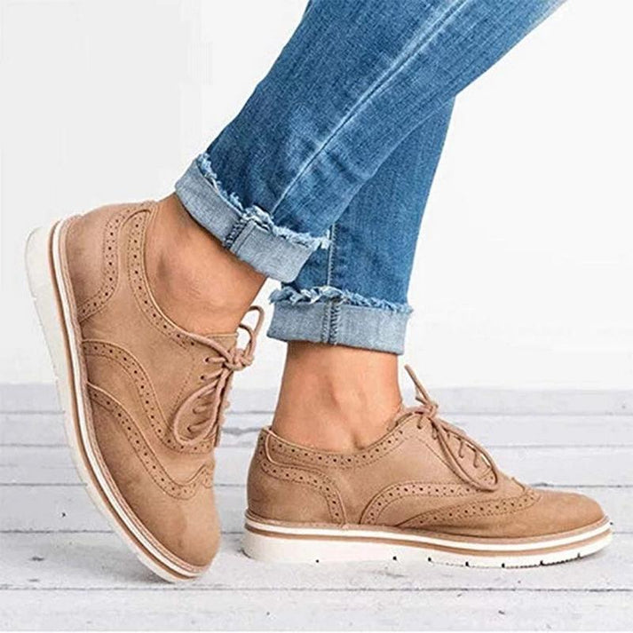 Elegante veterschoenen in blauw, grijs, kaki, roze, zwart; stijlvol, comfortabel, veelzijdig; damesmode hoogtepunt.