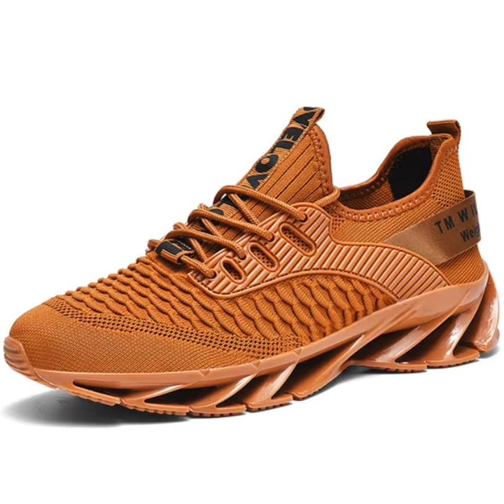 Sierlijke zwarte herenschoenen met een onzichtbaar verhoogde zool, discreet en comfortabel