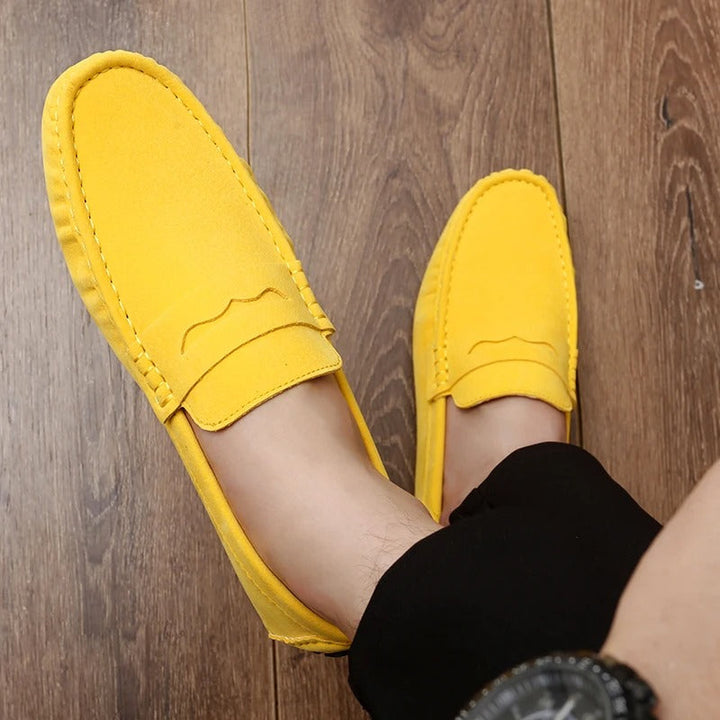 Zwarte herenloafers voor comfortabel dragen, met een antislipzool voor extra grip en duurzaamheid.