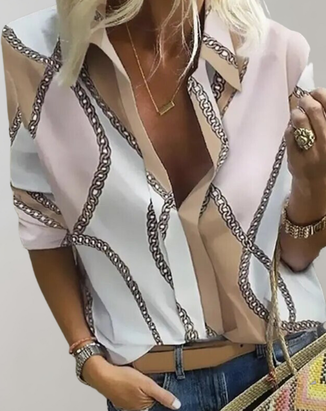 Elegante zijden blouse met kettingmotief, damesmode, lange mouwen, getailleerde pasvorm, veelzijdig te dragen voor dames.