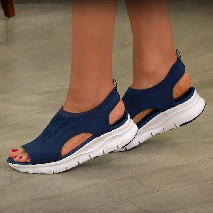Elegante zachte damessandalen met ergonomische pasvorm in klassiek design, verkrijgbaar in blauw, bruin, roze en zwart.