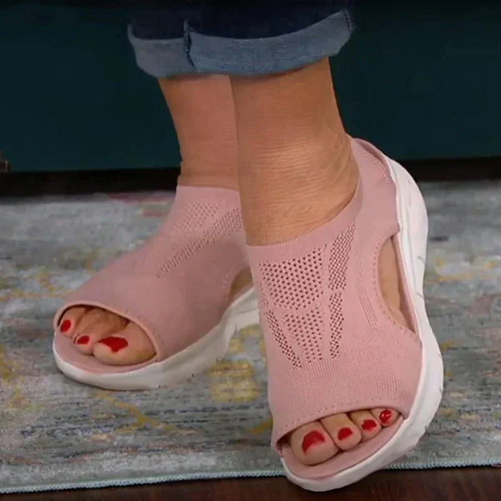 Elegante zachte damessandalen met ergonomische pasvorm in klassiek design, verkrijgbaar in blauw, bruin, roze en zwart.