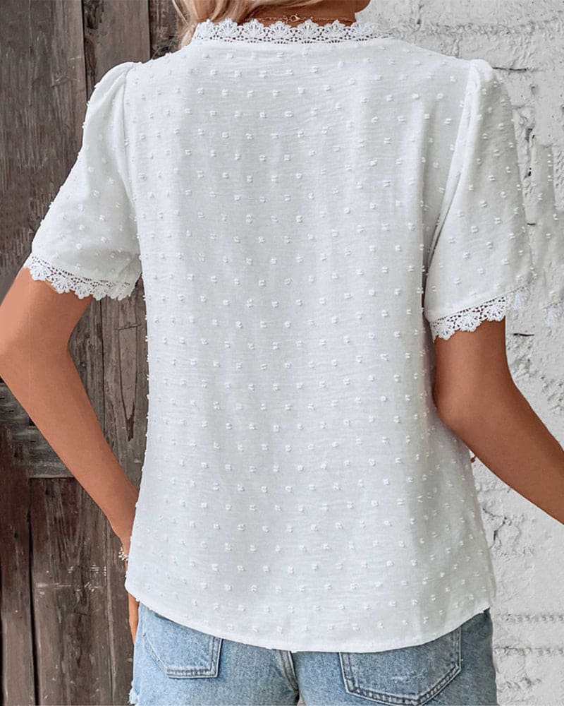Details van de Wendy elegante blouse, comfortabel en veelzijdig