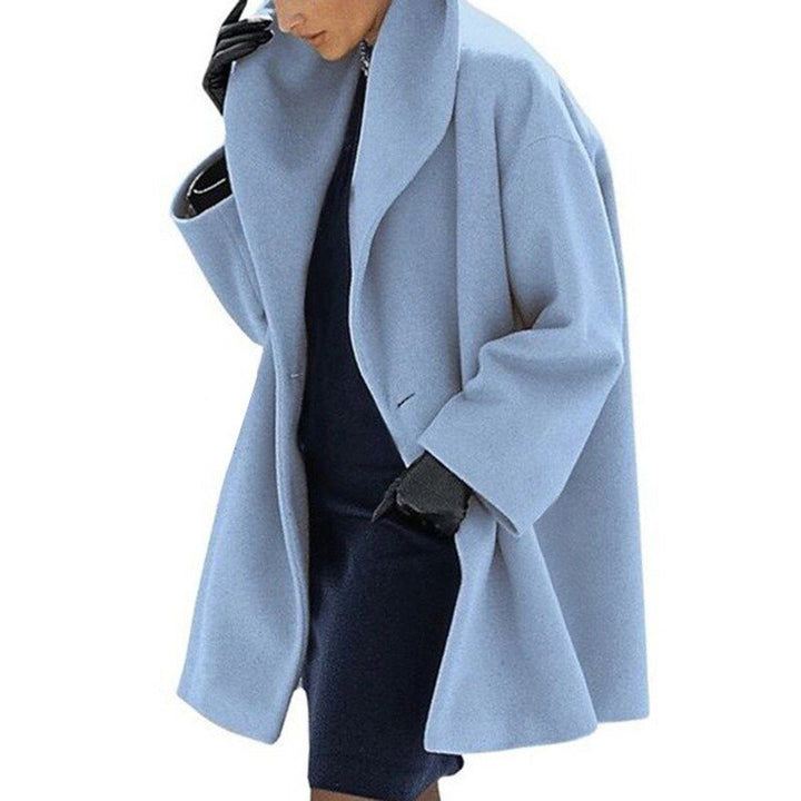 Casual wollen damesjas Mila met brede kraag, ideaal voor een stijlvolle winterlook.