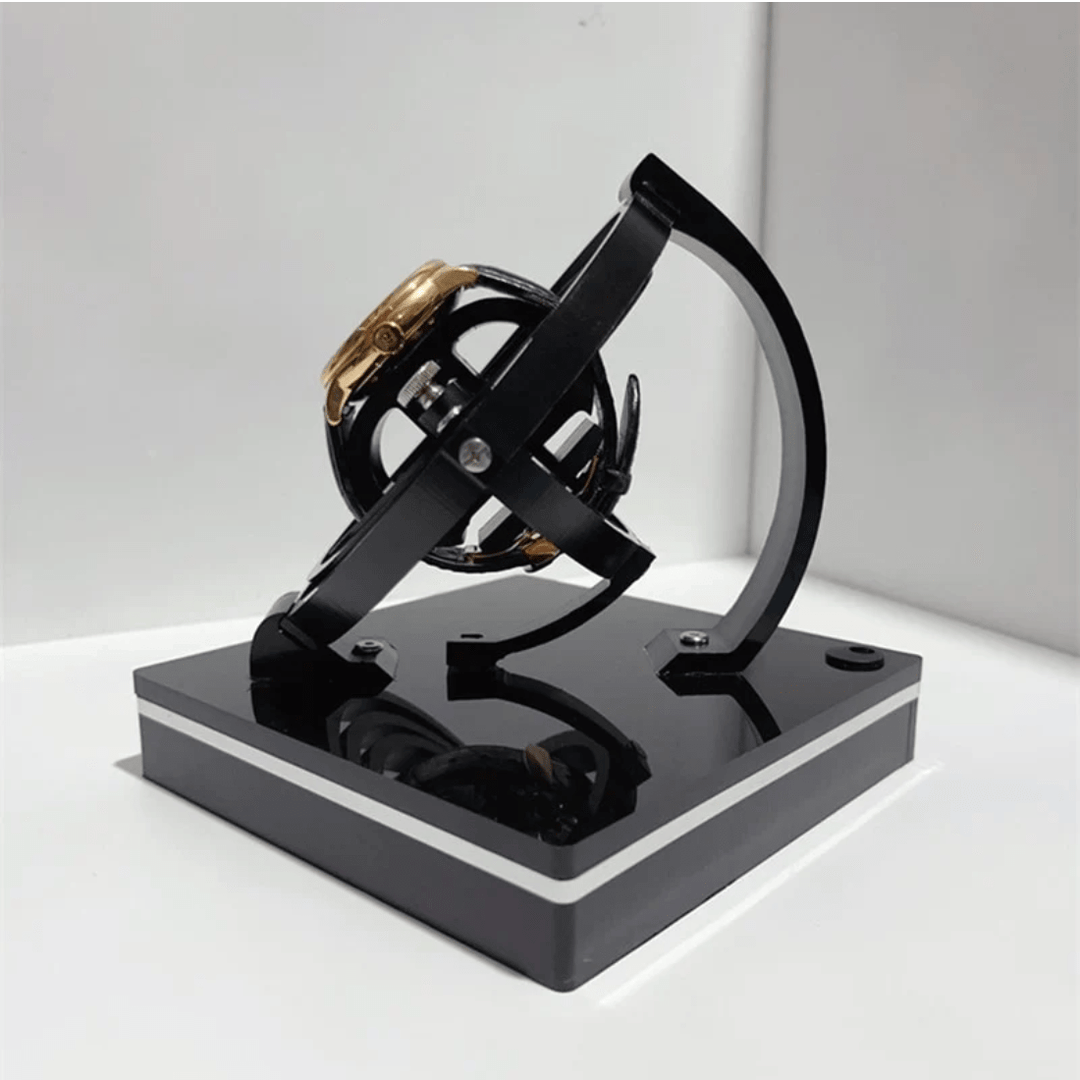 Elegante automatische horlogebeweger met een verfijnd design, ideaal voor luxe horloges in een modern interieur, ruimtebesparend en stil.