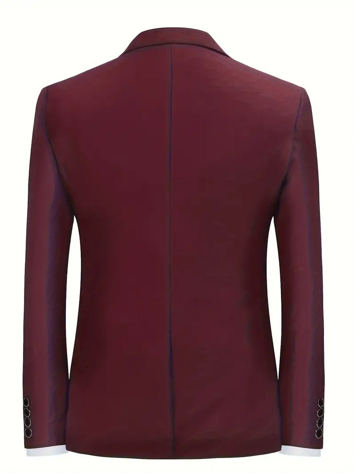 Elegant blauw herenkostuum met zakelijke blazer en broek, ideaal voor formele gelegenheden en moderne heren.