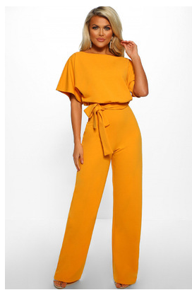 Elegante damesjumpsuit met wijde pijpen, lichtgewicht materiaal, flatterend silhouet, perfect voor zomerse gelegenheden.