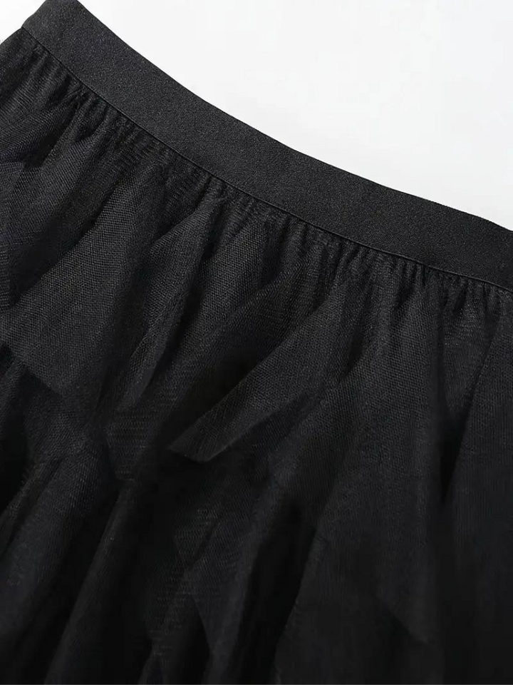 Elegante dames ruche rok van zwierige tule stof, vrouwelijk met ruches, ideaal voor feestelijke en casual gelegenheden.