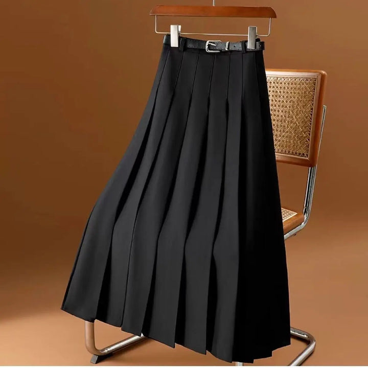 Elegante grijze Felicita damesrok met comfortabele pasvorm en tijdloos design, ideaal voor vrije tijd en werk.