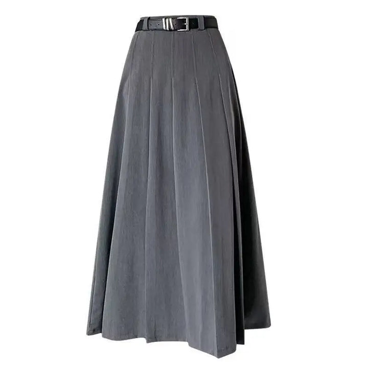 Elegante grijze Felicita damesrok met comfortabele pasvorm en tijdloos design, ideaal voor vrije tijd en werk.