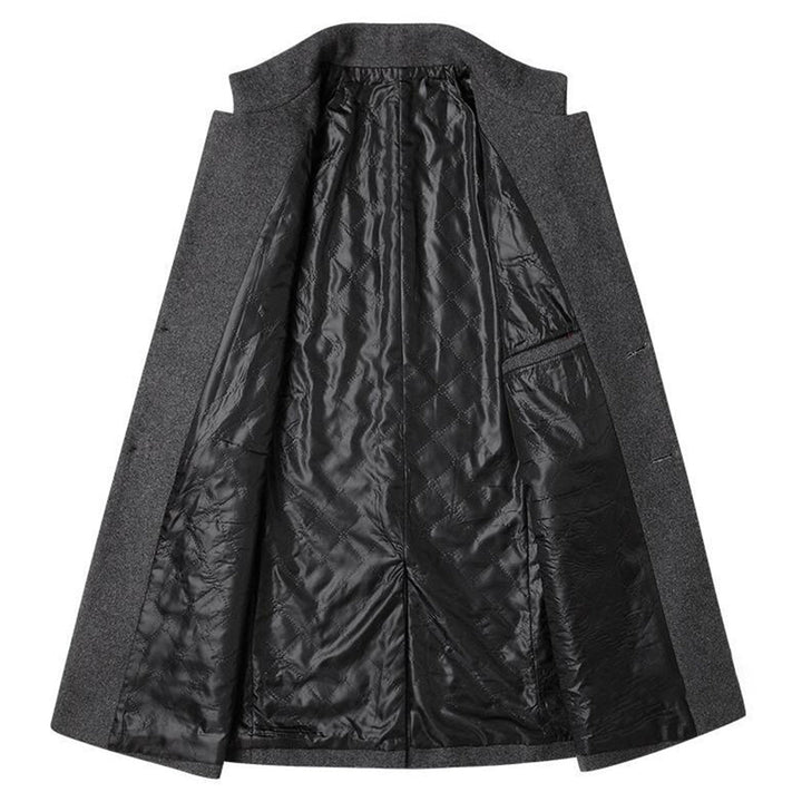 Elegante herenjas in rood, klassiek gesneden, veelzijdig, gemaakt van zacht, hoogwaardig materiaal.