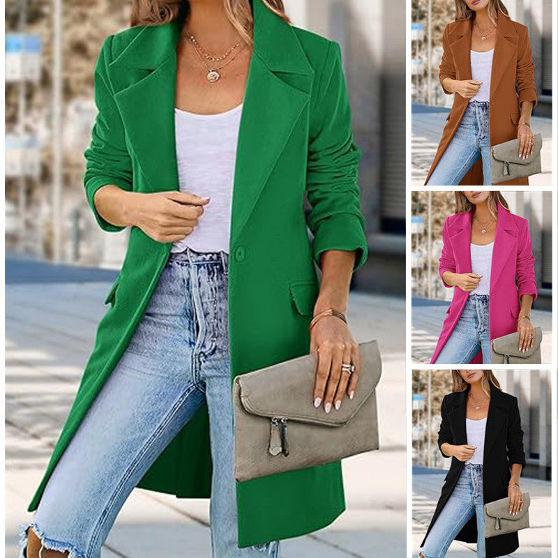 Elegante lange damesjas met open design in een warme en stijlvolle uitvoering, ideaal voor koude dagen. Een perfecte combinatie van comfort en mode.