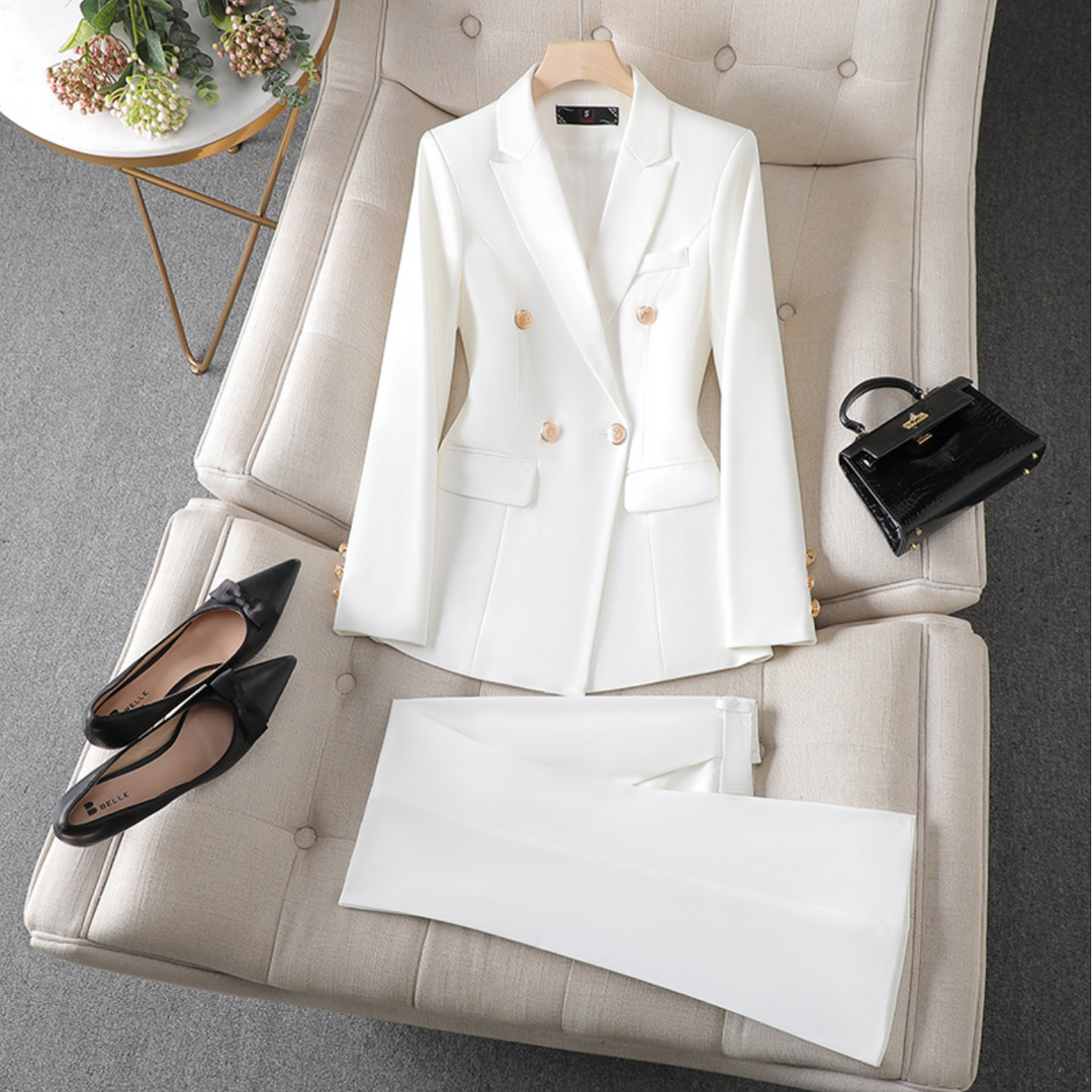 Elegant tweedelig damespak, stijlvol met blazer en pantalon, ideaal voor een elegante en comfortabele look voor werk en vrije tijd