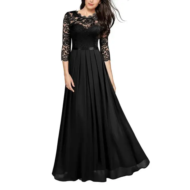 Elegante robijnrode lange avondjurk met verfijnde details, ideaal voor ceremonies en speciale gelegenheden.