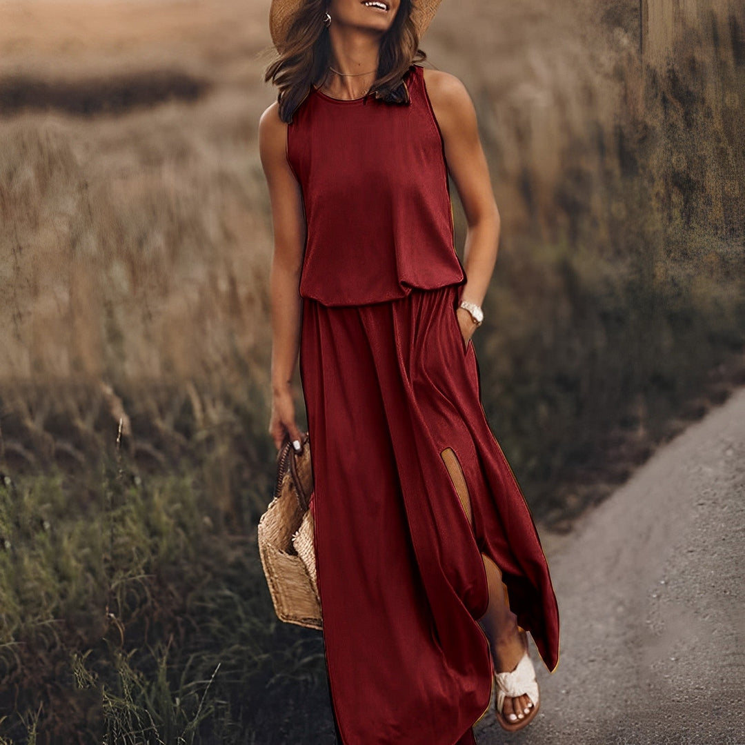 Elegante mouwloze maxi-jurk voor dames in stralend bordeaux, perfecte zomerlook met vloeiend silhouet.