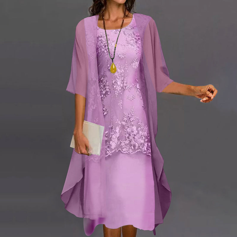 Elegant dames chiffonjurk, luxueus en veelzijdig, knielang, flatterend silhouet, ideaal voor formele gelegenheden.