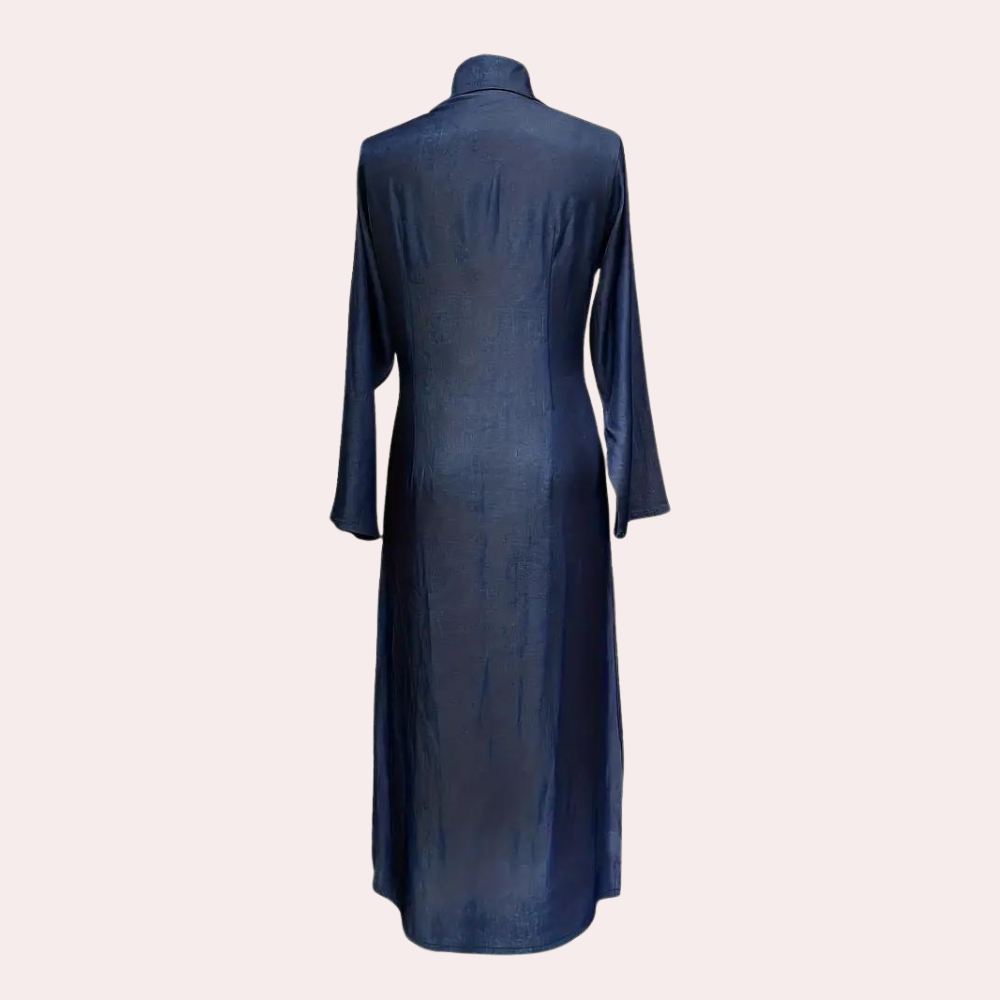 Elegant dames maxi-overhemdjurk in donkergrijs, klassieke pasvorm, ideaal voor strand en avondevenementen.