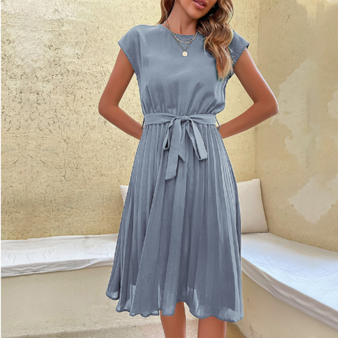 Elegante dames maxi jurk met vloeiende stof, moderne snit, ideaal voor zomerse gelegenheden, vrouwelijke charme