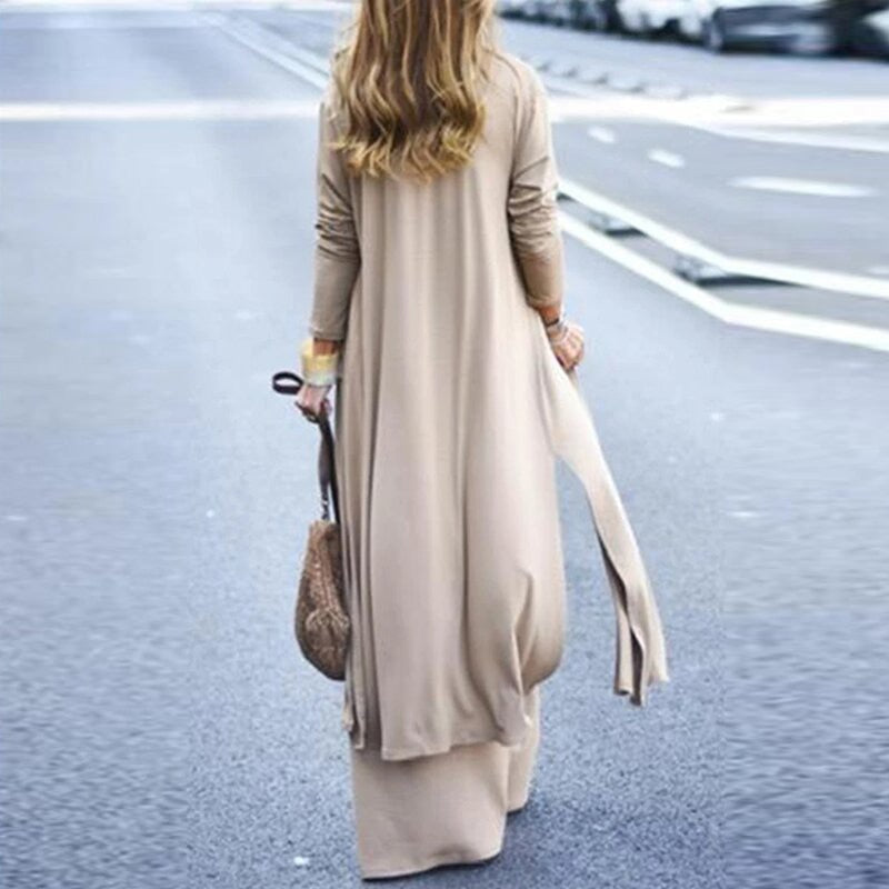 Elegant dames set, modern, in diverse kleuren, ideaal voor formele gelegenheden, hoogwaardige materialen, figuurflatterend.