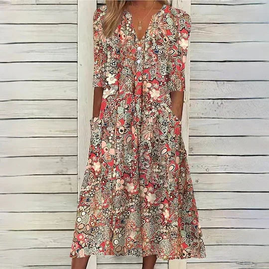 Zomerjurk voor dames in een elegante Boheemse stijl met een flatterend silhouet, ideaal voor strand en stad in een boho-look.