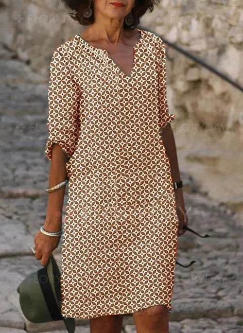Elegant zomerjurkje voor dames met losse pasvorm, ademend en luchtig, ideaal voor stijlvolle zomerdagen.