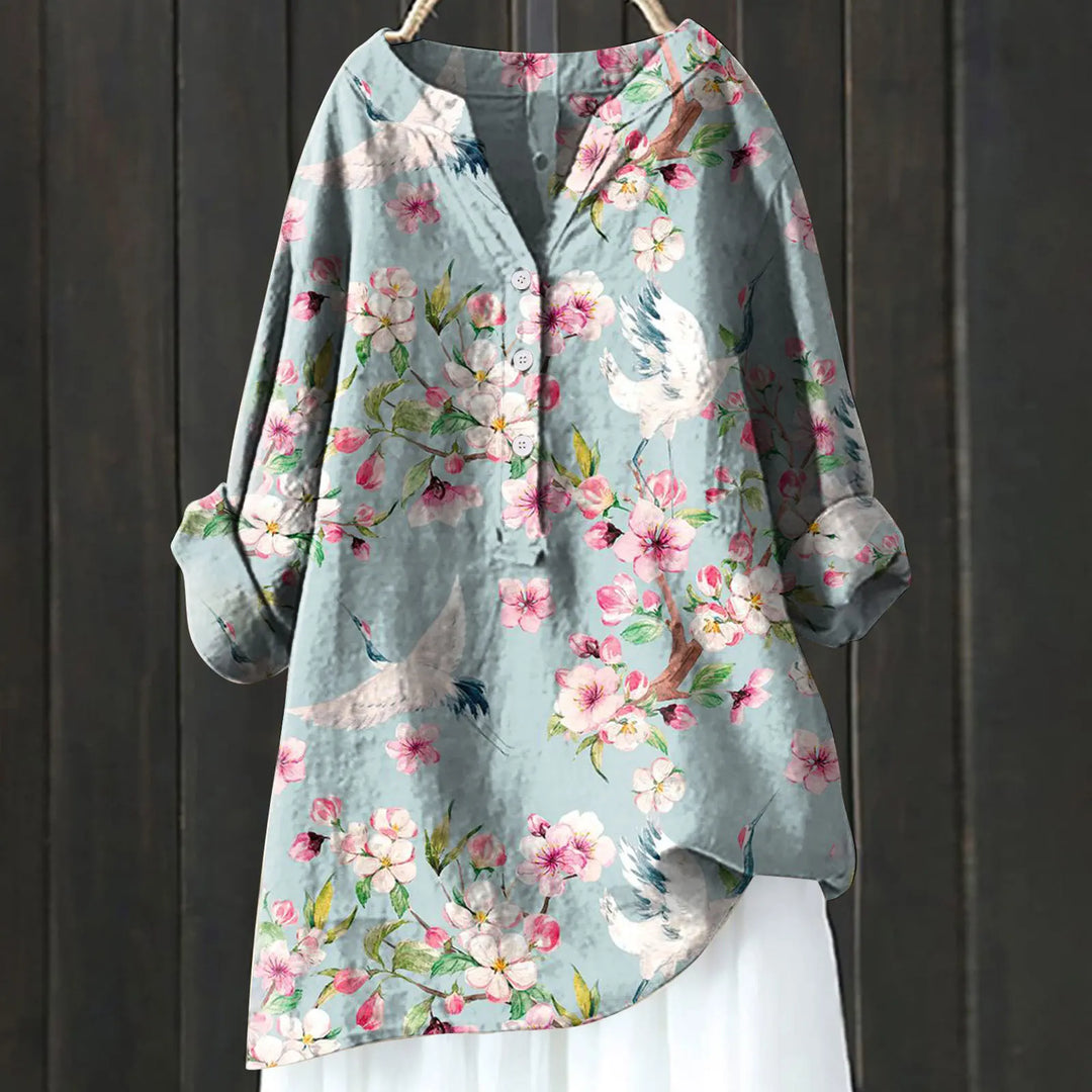 Elegant damesoverhemd in klassiek design, lange mouwen, witte kleur, perfecte pasvorm, ideaal voor formele gelegenheden.