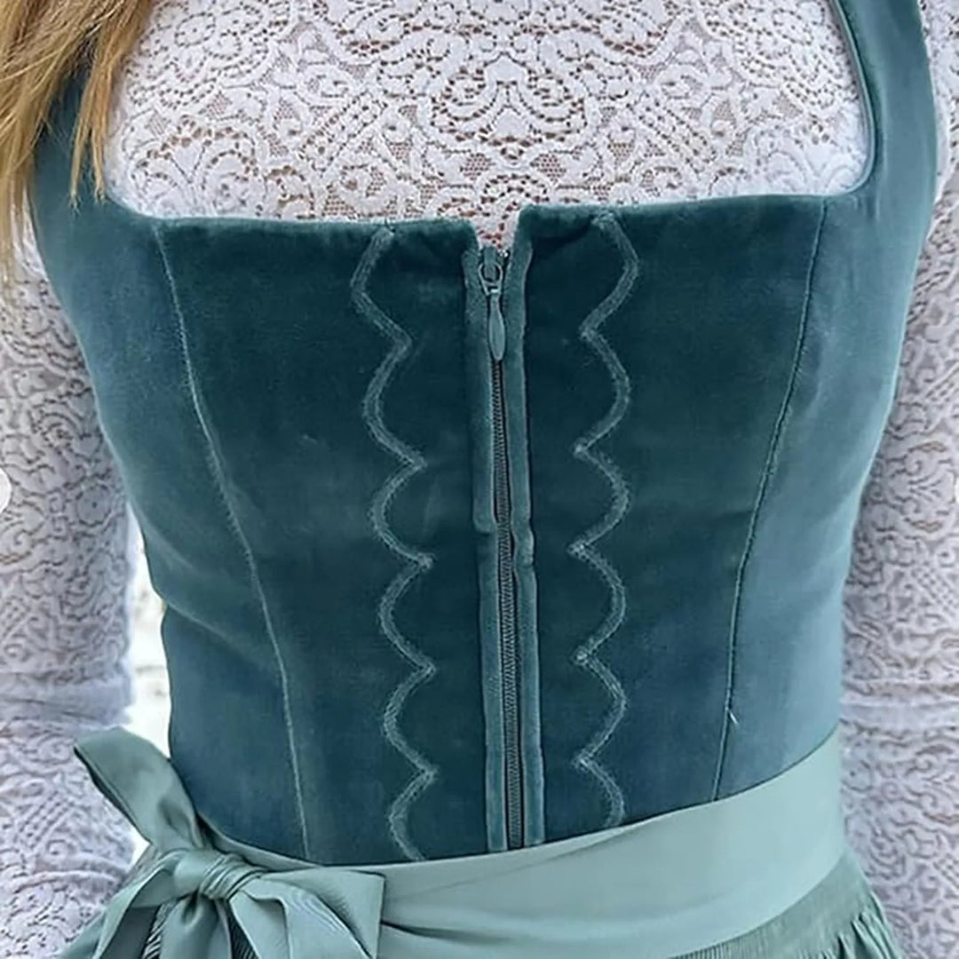 Elegant dirndl Oktoberfest jurk in vintage stijl voor dames, maten M-3XL. Traditioneel ontwerp met moderne flair.