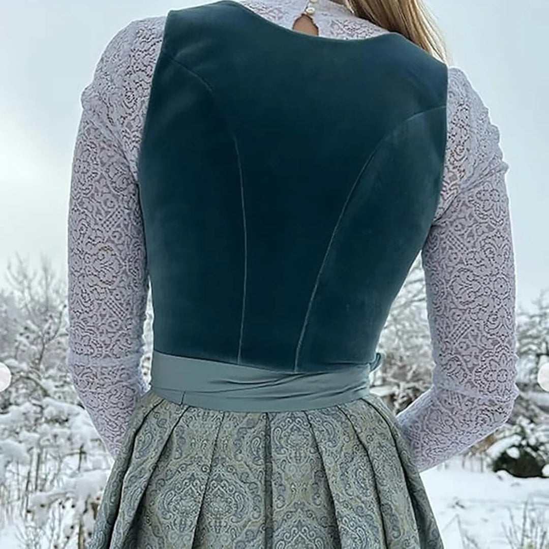 Elegant dirndl Oktoberfest jurk in vintage stijl voor dames, maten M-3XL. Traditioneel ontwerp met moderne flair.