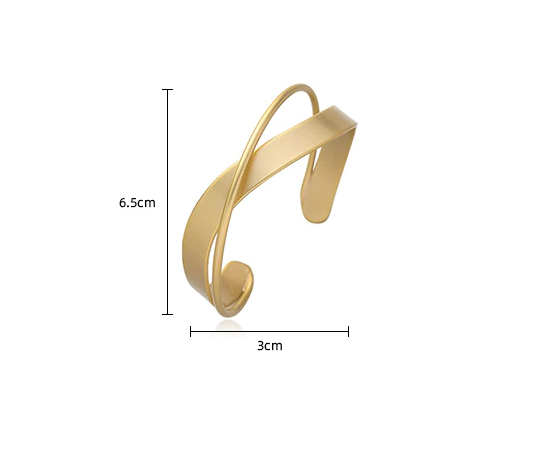 Elegant Europees armband van 18K goud en 925 zilver, luxe sieraad met klassiek design en voortreffelijk vakmanschap.