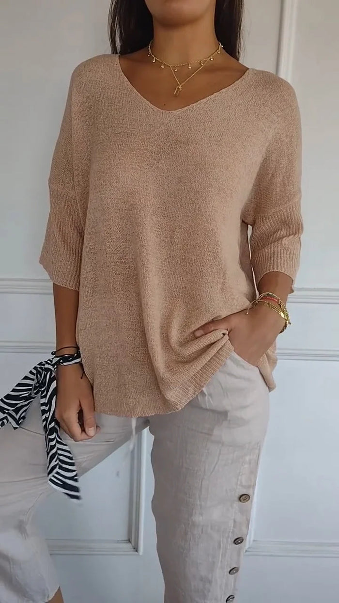 Elegant gebreid damestop met V-hals, zacht materiaal, veelzijdig, ideaal voor elke gelegenheid, combineert comfort en stijl.