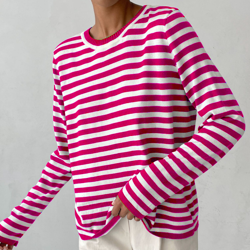 Elegant gestreept damesshirt, lichtgewicht, ronde hals, subtiele strepen, ideaal voor de zomer, stijlvolle vrijetijdslook