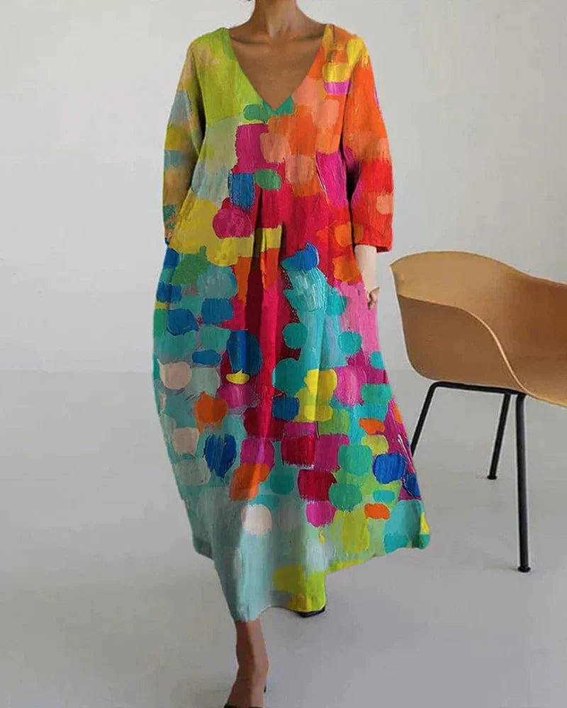 Elegante herfstjurk met bloemenpatroon en V-hals, lange vloeiende rok voor dames, stijlvol en vrouwelijk.