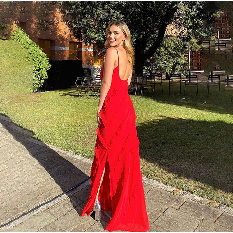 Elegante maxi-jurk met ruches, ideaal voor zomerse gelegenheden; vooraanzicht toont romantische details en soepel ontwerp.
