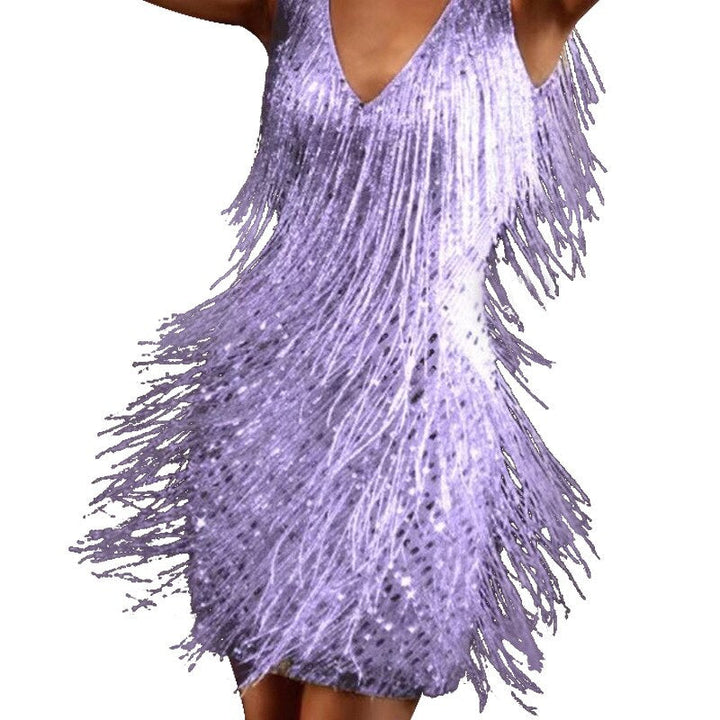 Elegante mini partyjurk voor dames met sprankelende pailletten en franjes, nauwsluitende pasvorm, perfect voor glamoureuze gelegenheden.