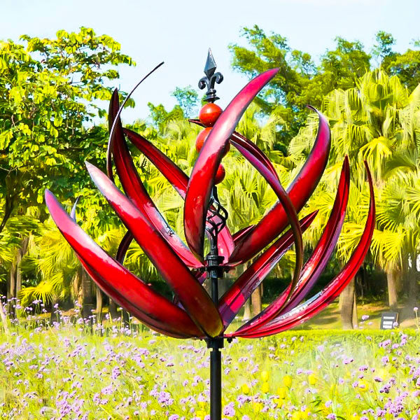 Blauw+Rode metalen windspinner met antieke uitstraling