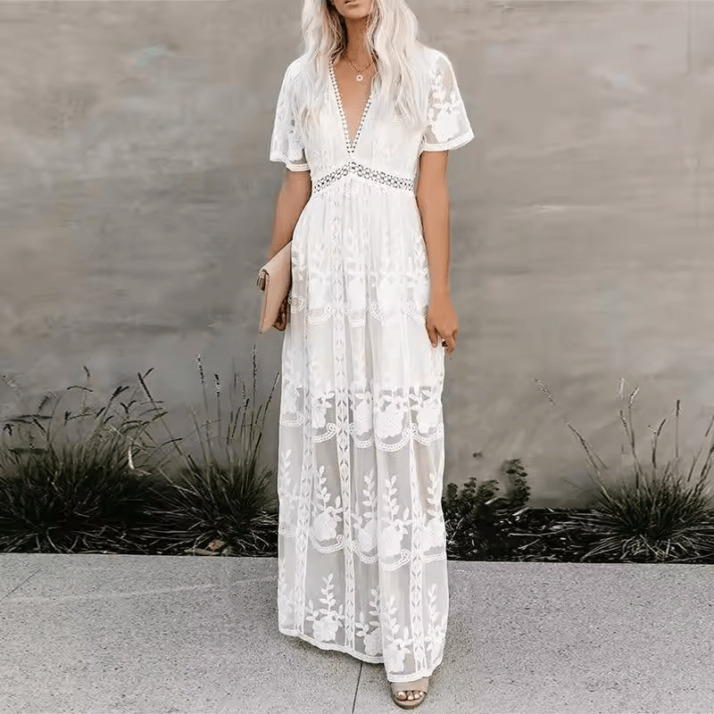 Winifredim Witte Maxi-jurk Dames met details van de stof en de pasvorm.