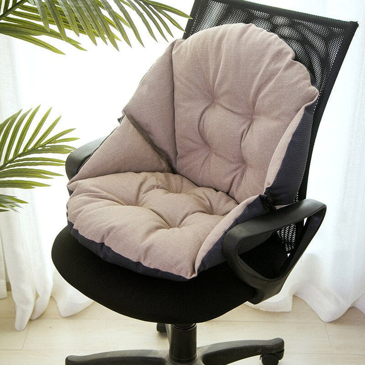 Comfortabel ergonomisch zitkussen voor ischias, stuitbeenpijn en rugpijn, ideaal voor kantoor en thuis.