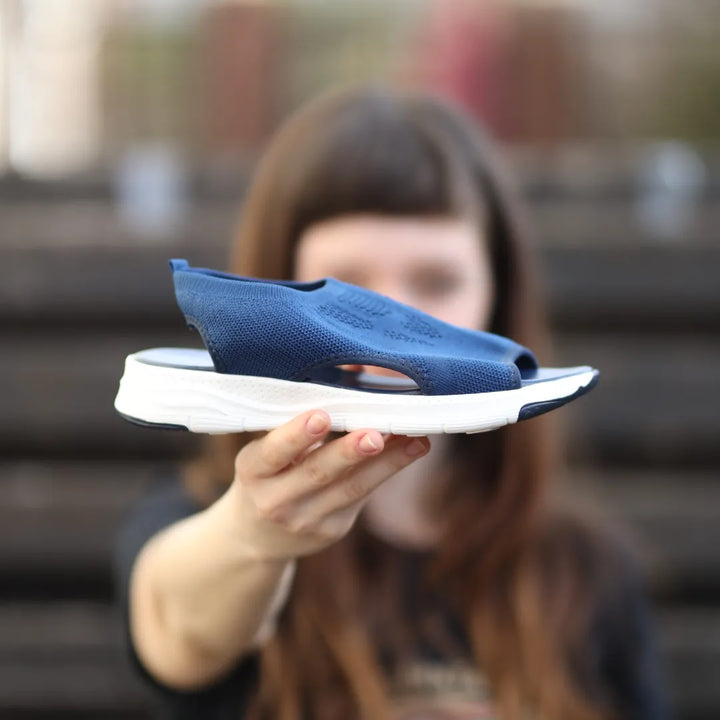 Ergonomische dames sandalen in beige met orthopedische technologie voor maximaal comfort en voetvriendelijk design.