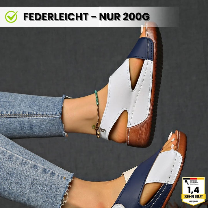 Blauwe dames sandalen met een ergonomische constructie en antislip functionaliteit voor alledaags gebruik.