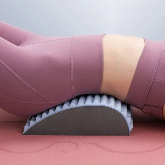 Ergonomische rugstrekker met 109 massagepunten voor verlichting van rugpijn en verbeterde houding.