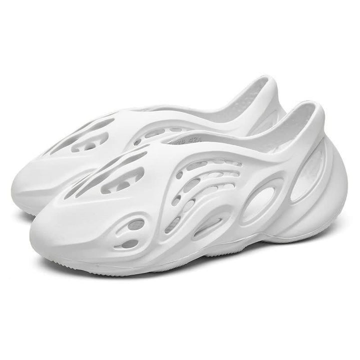Zwarte FALO heren zomerschoenen, modieuze ademende instappers voor een comfortabele en casual zomerse outfit.
