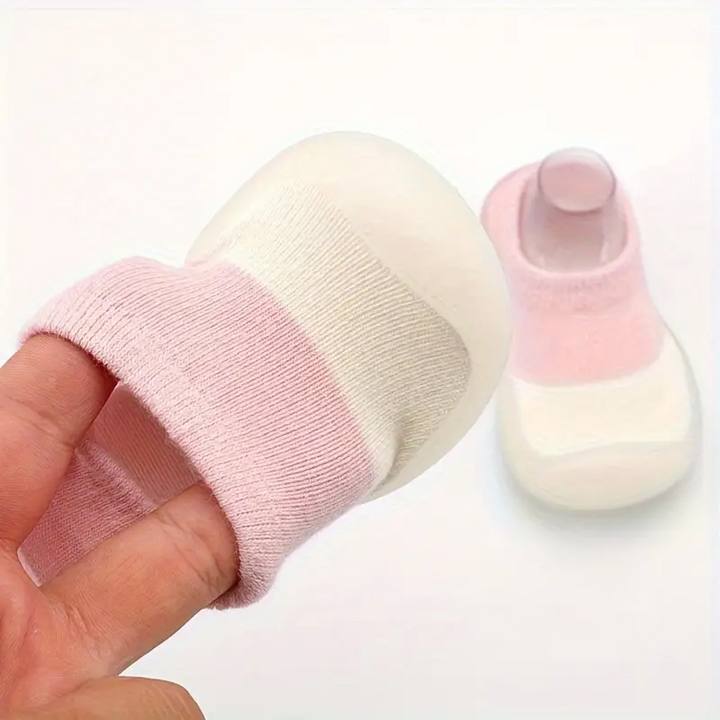 Ruime neus op barefoot kinderschoenen, voor natuurlijke teenbeweging en gezonde groei.