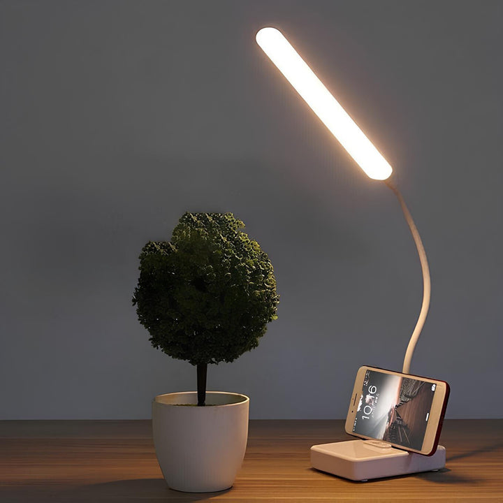 Flexibele LED bureaulamp met modern design voor werk en studie, dimbaar met USB- of stekkeroptie.